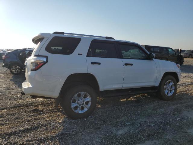 Photo 3 from auction – 2019 TOYOTA 4RUNNER SR with VIN JTEBU5JR4K5720278