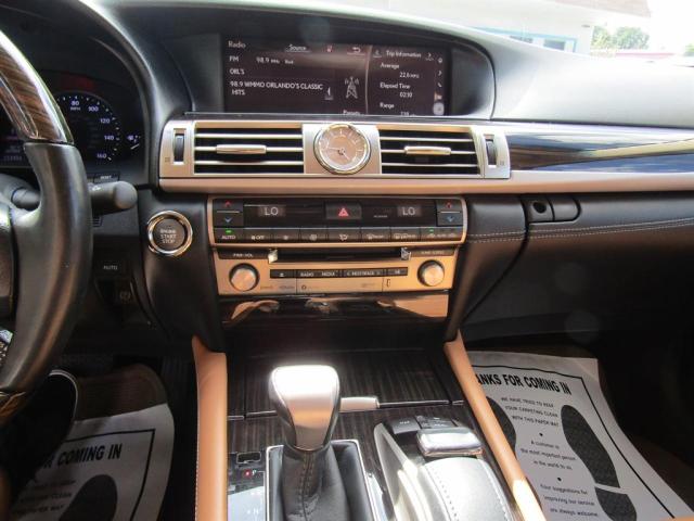 Photo 9 from auction – 2017 LEXUS LS 460 with VIN JTHBL5EFXH51449XX