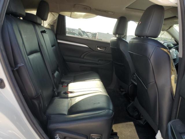 Photo 11 from auction – 2015 TOYOTA HIGHLANDER with VIN 5TDJKRFH9FS188247
