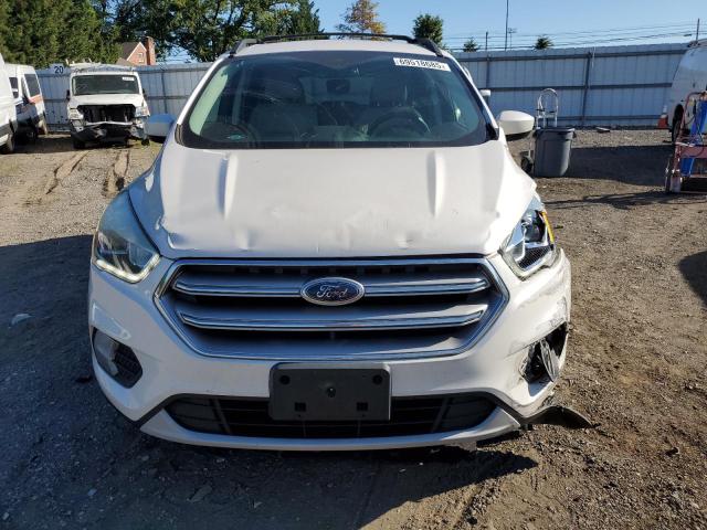 Photo 5 from auction – 2017 FORD ESCAPE SE with VIN 1FMCU0GD2HUB86330