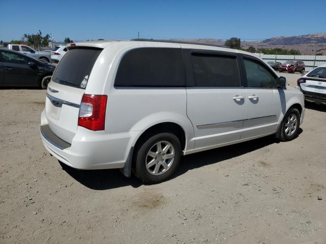 Photo 3 from auction – 2013 CHRYSLER TOWN & COU with VIN 2C4RC1BG7DR656898