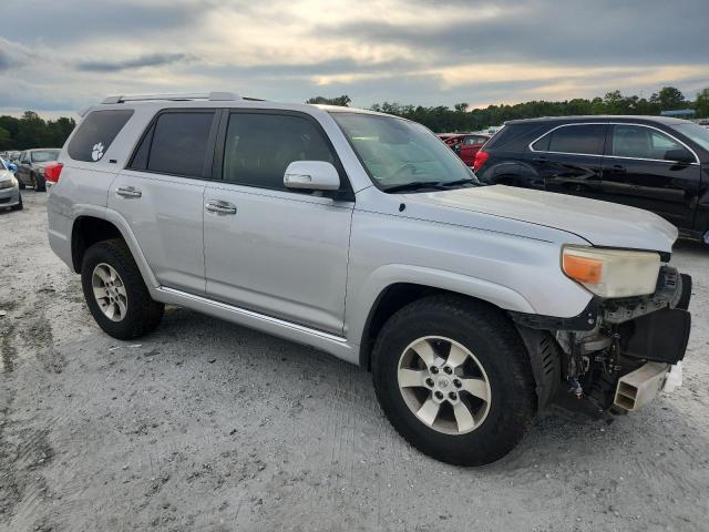 Photo 4 from auction – 2013 TOYOTA 4RUNNER SR with VIN JTEZU5JR6D5050556