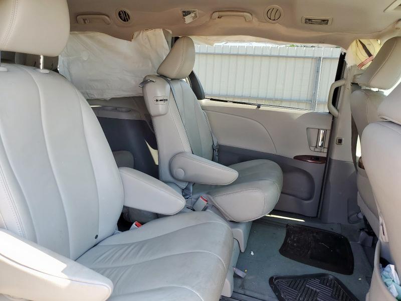 Photo 10 from auction – 2012 TOYOTA SIENNA XLE with VIN 5TDYK3DC5CS267705