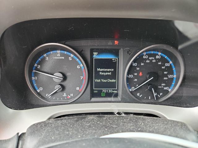 Photo 9 from auction – 2017 TOYOTA RAV4 LE with VIN 2T3BFREV5HW572267