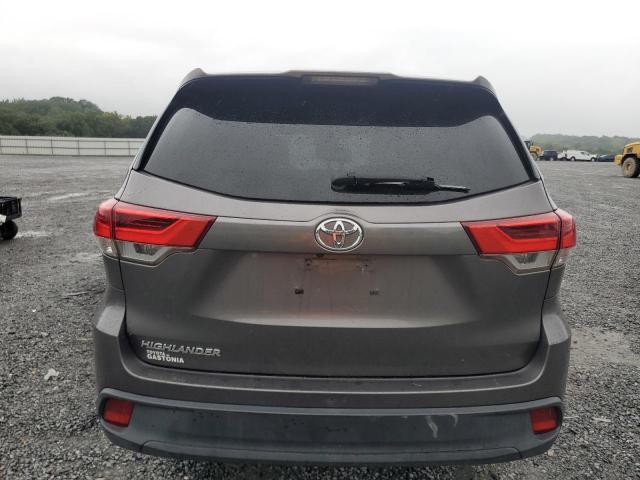 Photo 6 from auction – 2018 TOYOTA HIGHLANDER with VIN 5TDZARFH9JS036760