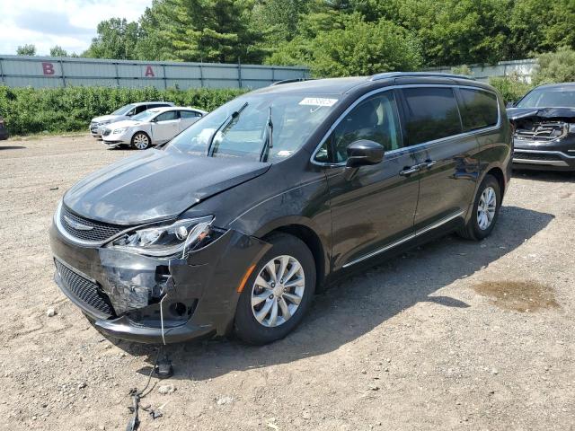 CHRYSLER PACIFICA T 2018 with VIN 2C4RC1BGXJR293170 - Photo from auction