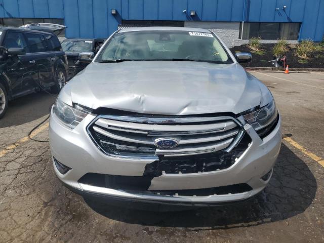 Photo 5 from auction – 2016 FORD TAURUS LIM with VIN 1FAHP2J83GG106934