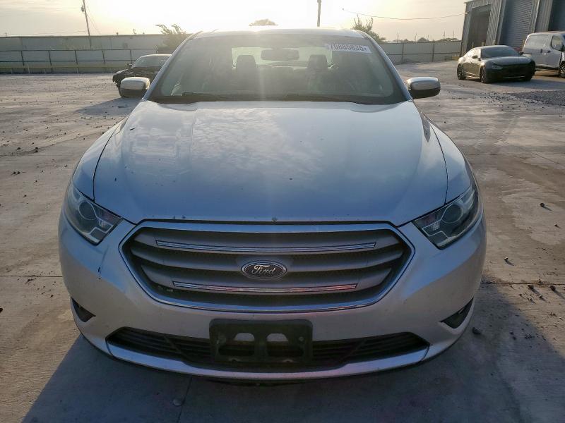 Photo 5 from auction – 2016 FORD TAURUS SEL with VIN 1FAHP2E86GG134463
