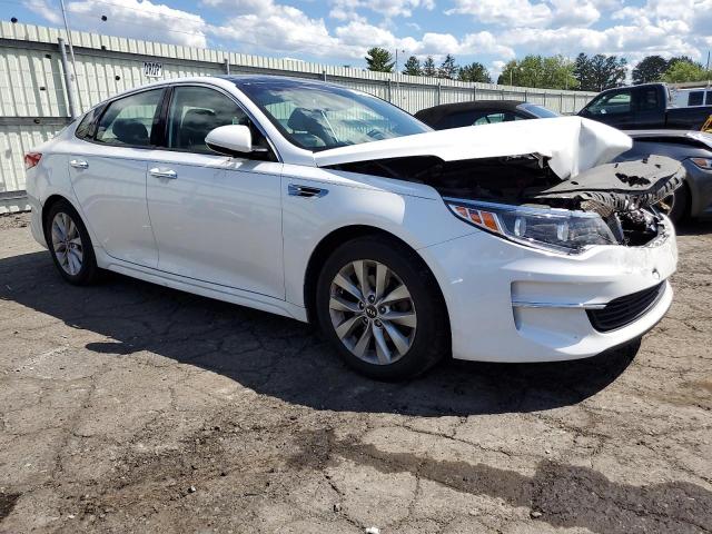 Photo 4 from auction – 2016 KIA OPTIMA EX with VIN 5XXGU4L31GG103498