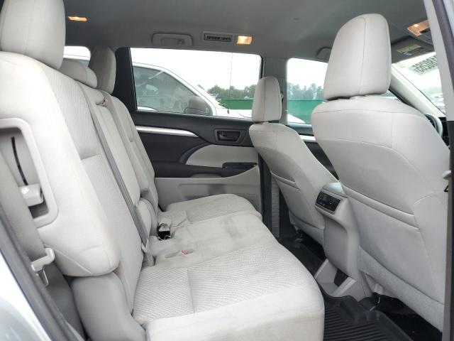 Photo 11 from auction – 2018 TOYOTA HIGHLANDER with VIN 5TDZARFH8JS033543