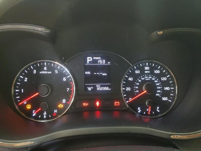 Photo 9 from auction – 2017 KIA FORTE LX with VIN 3KPFK4A71HE116494