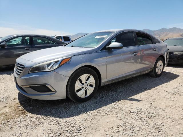 HYUNDAI SONATA SE 2016 with VIN 5NPE24AF2GH397640 - Photo from auction
