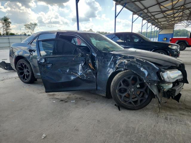 Photo 4 from auction – 2019 CHRYSLER 300 S with VIN 2C3CCABGXKH555495