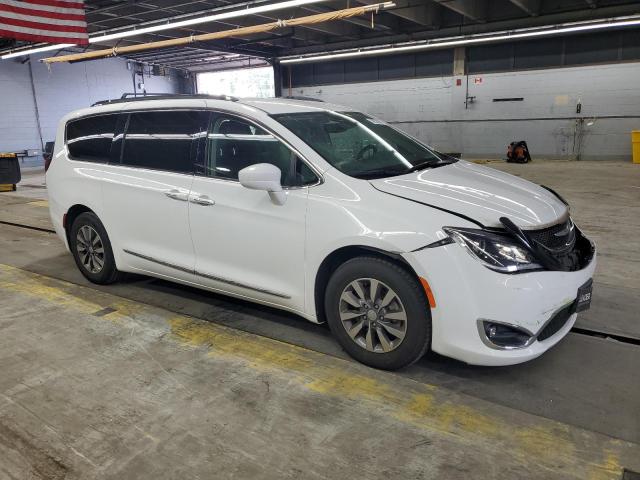 Photo 4 from auction – 2020 CHRYSLER PACIFICA TOURING L PLUS with VIN 2C4RC1EG4LR172942