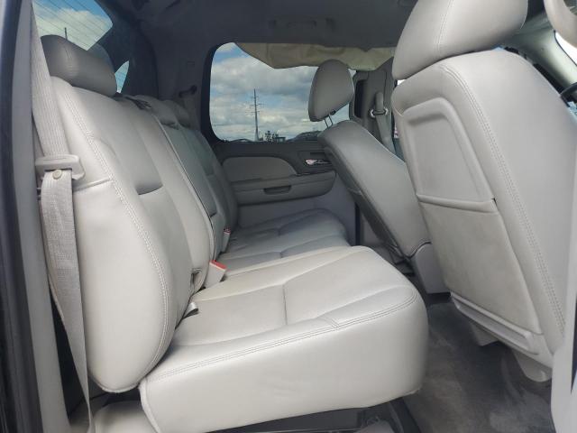 Photo 10 from auction – 2011 CHEVROLET AVALANCHE with VIN 3GNTKGE3XBG135334
