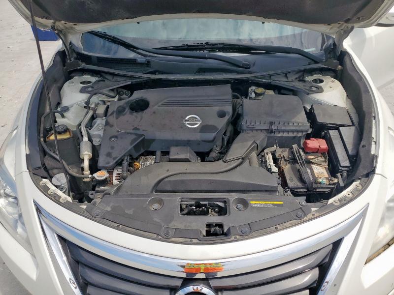 Photo 11 from auction – 2015 NISSAN ALTIMA 2.5 with VIN 1N4AL3AP4FN362844