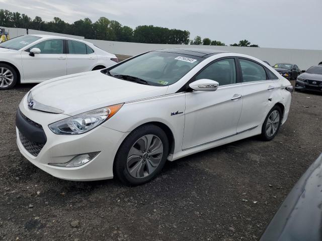 HYUNDAI SONATA HYB 2015 with VIN KMHEC4A47FA131995 - Photo from auction