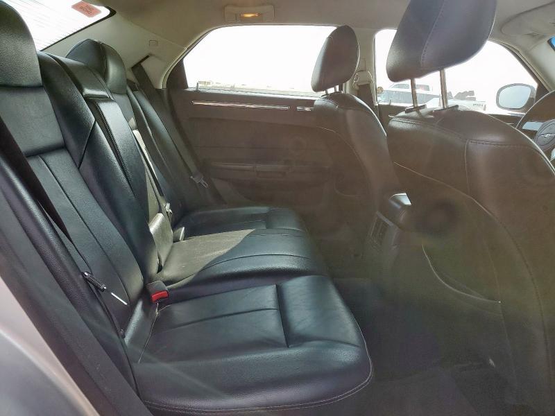Photo 10 from auction – 2010 CHRYSLER 300 TOURIN with VIN 2C3CA5CV0AH167460