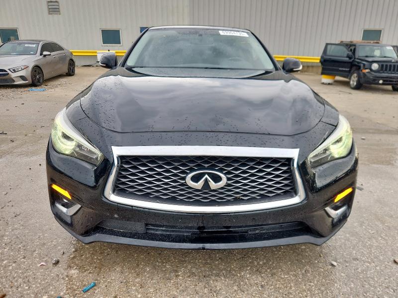 Photo 5 from auction – 2019 INFINITI Q50 LUXE with VIN JN1EV7AP1KM543528