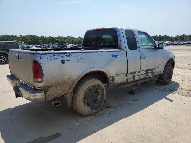 Photo 3 from auction – 2001 FORD F150 with VIN 2FTRX18W11CA46111