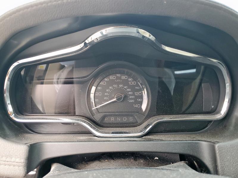 Photo 9 from auction – 2019 LINCOLN MKT with VIN 2LMHJ5AT7KBL00822