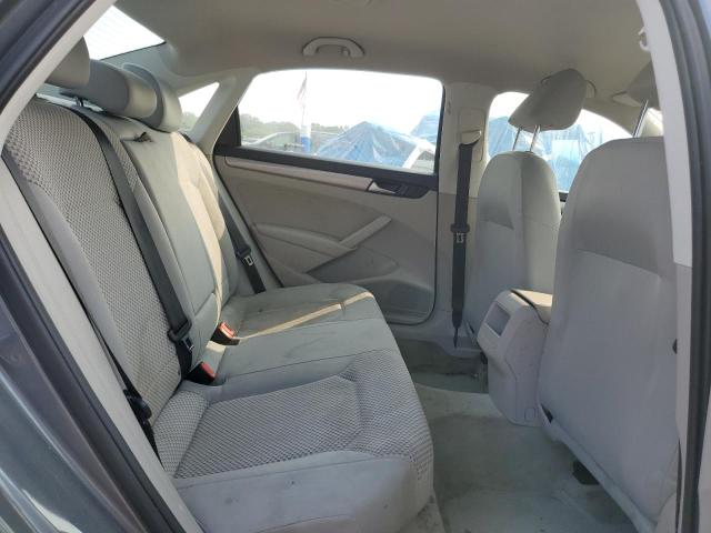 Photo 10 from auction – 2014 VOLKSWAGEN PASSAT S with VIN 1VWAT7A39EC093326