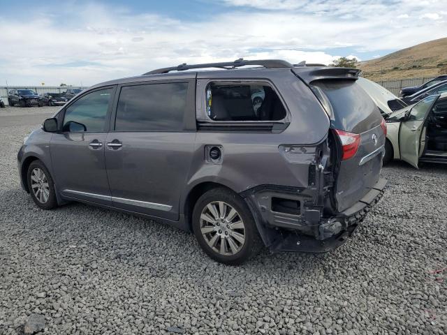 Photo 2 from auction – 2017 TOYOTA SIENNA XLE with VIN 5TDDZ3DC4HS152661