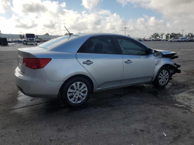 Photo 3 from auction – 2010 KIA FORTE LX with VIN KNAFT4A20A5211905