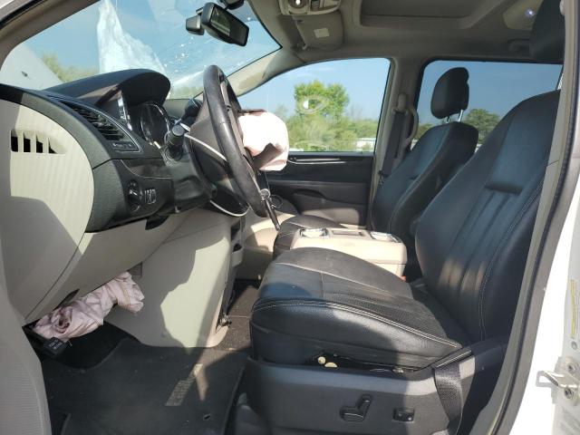 Photo 7 from auction – 2016 CHRYSLER TOWN & COU with VIN 2C4RC1CG7GR208728