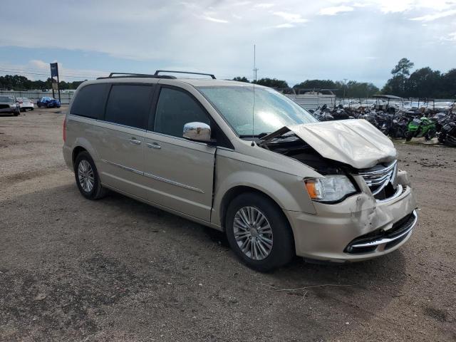 Photo 4 from auction – 2015 CHRYSLER TOWN & COU with VIN 2C4RC1CG6FR590314