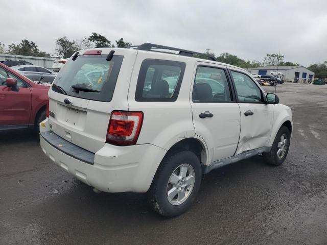 Photo 3 from auction – 2010 FORD ESCAPE XLS with VIN 1FMCU0C74AKA10087