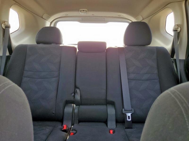 Photo 10 from auction – 2015 NISSAN ROGUE S with VIN KNMAT2MTXFP504597