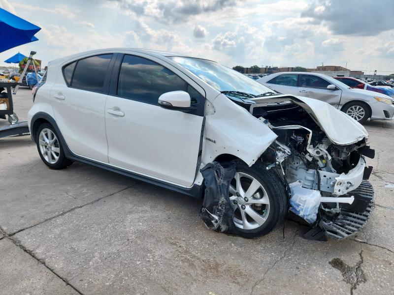 Photo 4 from auction – 2018 TOYOTA PRIUS C with VIN JTDKDTB33J1608208