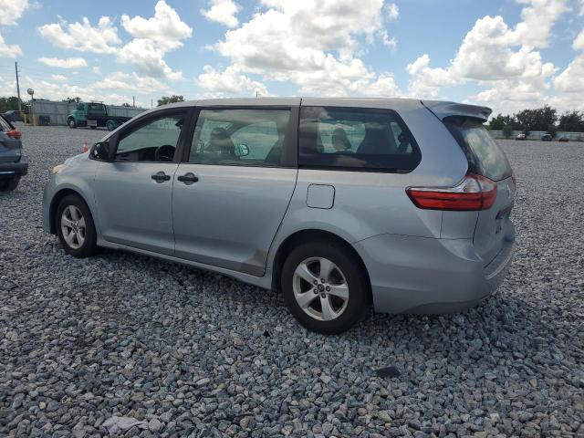 Photo 2 from auction – 2018 TOYT SIENNA L with VIN 5TDZZ3DC7JS949711