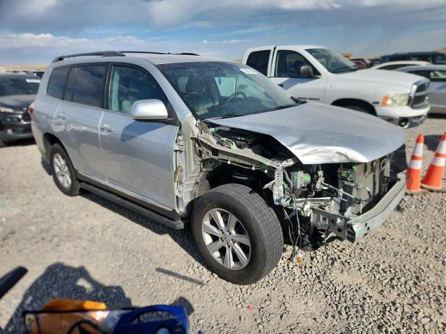 Photo 4 from auction – 2013 TOYOTA HIGHLANDER with VIN 5TDBK3EH5DS273599