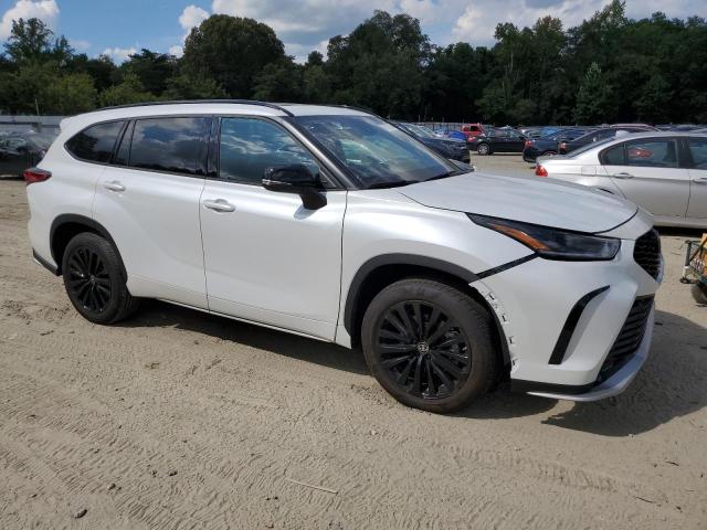 Photo 4 from auction – 2023 TOYOTA HIGHLANDER with VIN 5TDKDRBH9PS512156