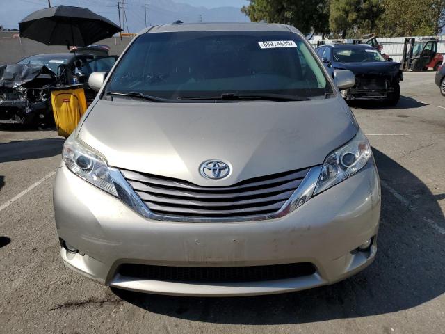 Photo 5 from auction – 2017 TOYOTA SIENNA XLE with VIN 5TDYZ3DC6HS868902