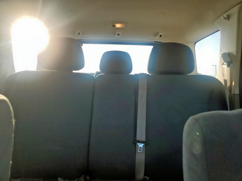 Photo 10 from auction – 2010 FORD ESCAPE XLS with VIN 1FMCU0C78AKA42332