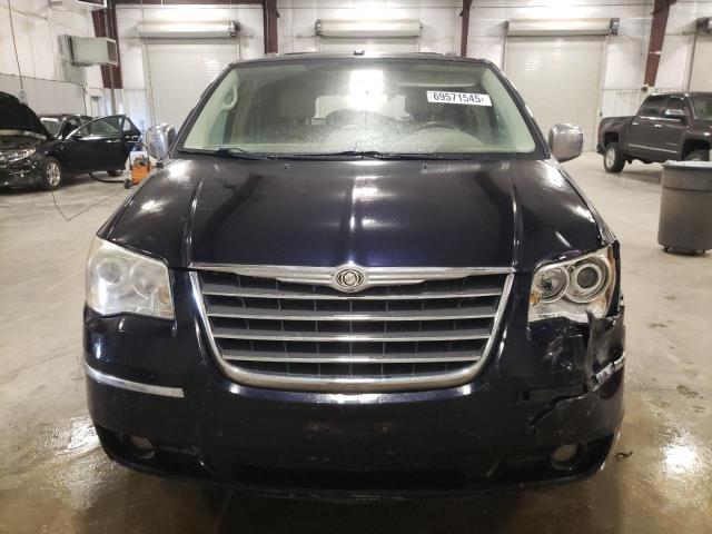 Photo 5 from auction – 2010 CHRYSLER TOWN & COU with VIN 2A4RR7DX2AR436640