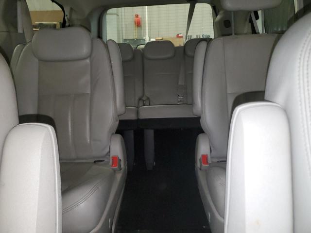 Photo 10 from auction – 2010 CHRYSLER TOWN & COU with VIN 2A4RR8DX7AR330352
