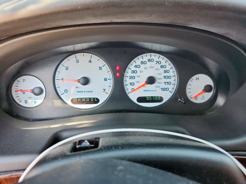 Photo 9 from auction – 2003 DODGE INTREPID E with VIN 2B3AD56G43H552337