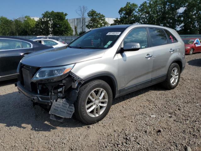 KIA SORENTO LX 2015 with VIN 5XYKTCA69FG614780 - Photo from auction