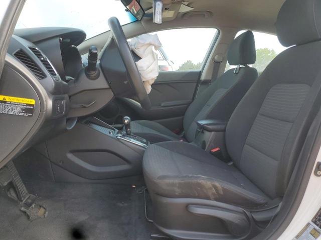Photo 7 from auction – 2017 KIA FORTE LX with VIN 3KPFL4A70HE082335