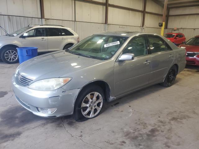 TOYOTA CAMRY LE 2005 with VIN 4T1BF30K25U615753 - Photo from auction