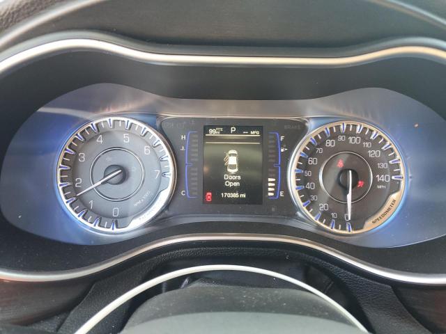 Photo 9 from auction – 2015 CHRYSLER 200 LIMITE with VIN 1C3CCCAB8FN657585
