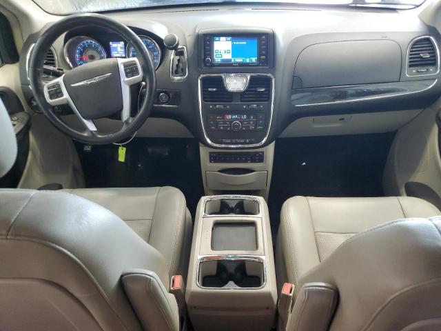 Photo 8 from auction – 2013 CHRYSLER TOWN & COU with VIN 2C4RC1CGXDR595545