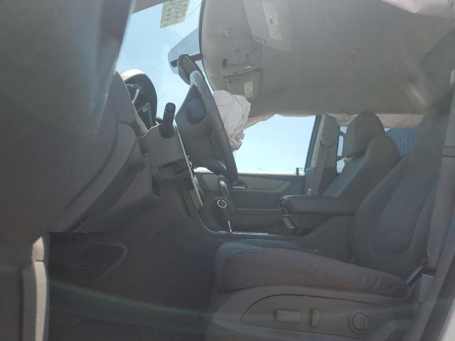 Photo 7 from auction – 2017 CHEVROLET TRAVERSE L with VIN 1GNKRHKD0HJ129205