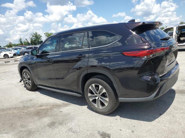 Photo 2 from auction – 2022 TOYOTA HIGHLANDER with VIN 5TDGZRAH2NS134512