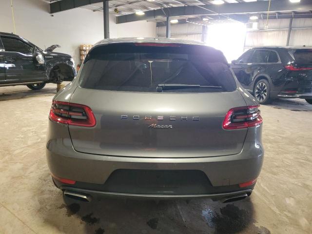 Photo 6 from auction – 2018 PORSCHE MACAN with VIN WP1AA2A59JLB05674