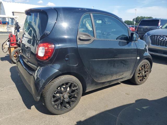 Photo 3 from auction – 2017 SMART FORTWO with VIN WMEFJ5DAXHK170925